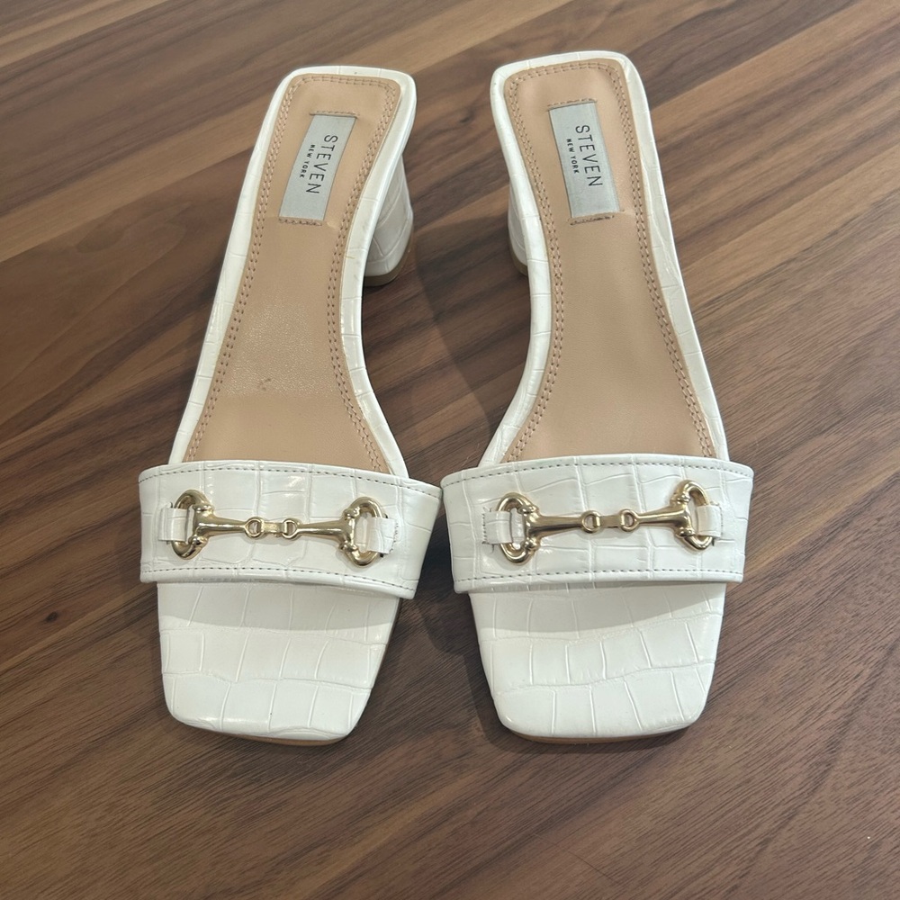 Seven7 White Croc-Embossed Mules